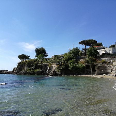 Villa Ninetta-Isabella ガエータ エクステリア 写真