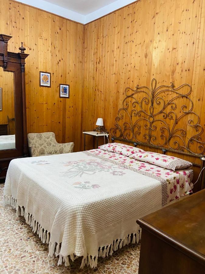 Villa Ninetta-Isabella ガエータ エクステリア 写真
